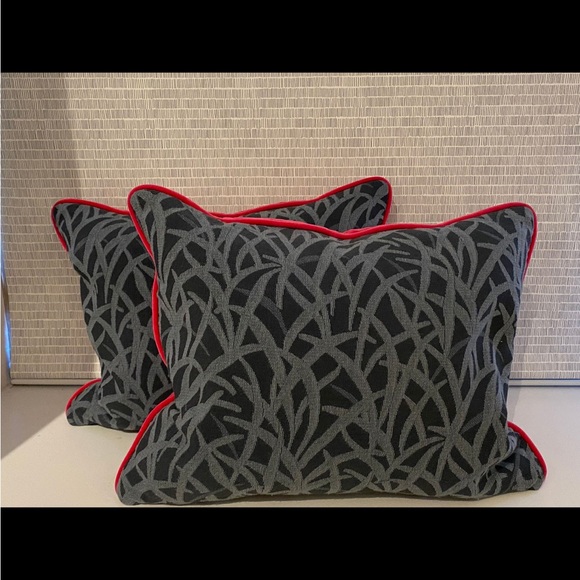 Manuel Canovas Decorative Throw Pillows Navy & Pink S/2 - Picture 2 of 3